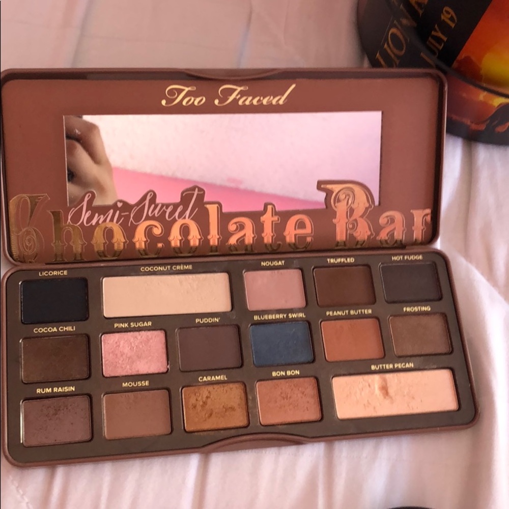 too face palete , tarte blush and mac eyeshadows - Picture 3 of 8